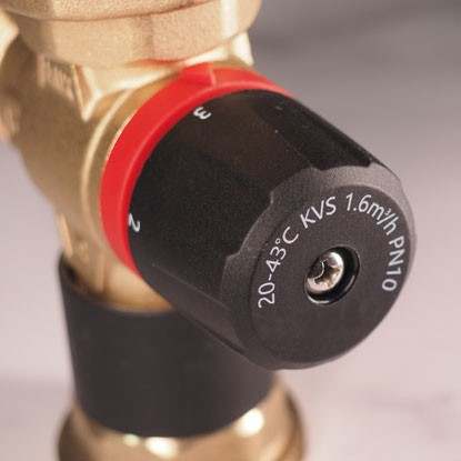 Группа быстрого монтажа MASKE 40.3 с термостатическим клапаном 20-43°C, без насоса Warme