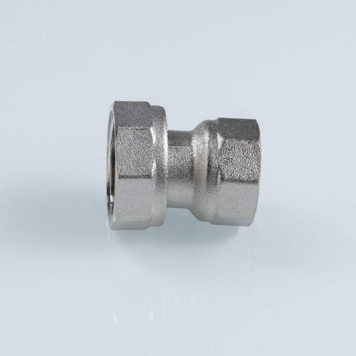Полусгон с накидной гайкой и внутренней резьбой VALTEC 3/4" x 1/2", VTr.614.N.0504