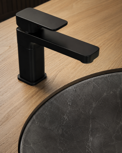 Смеситель для раковины GANZER GZ12012-C, черный