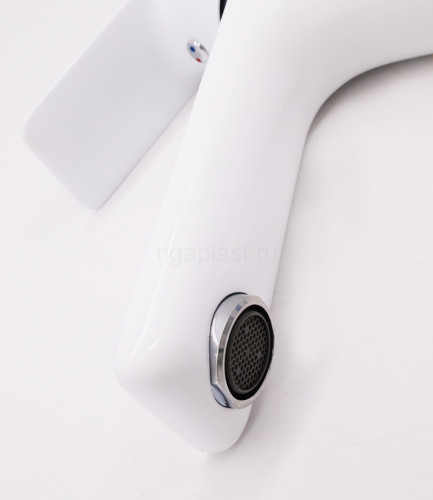 Смеситель для раковины GANZER GZ21011-F, белый хром